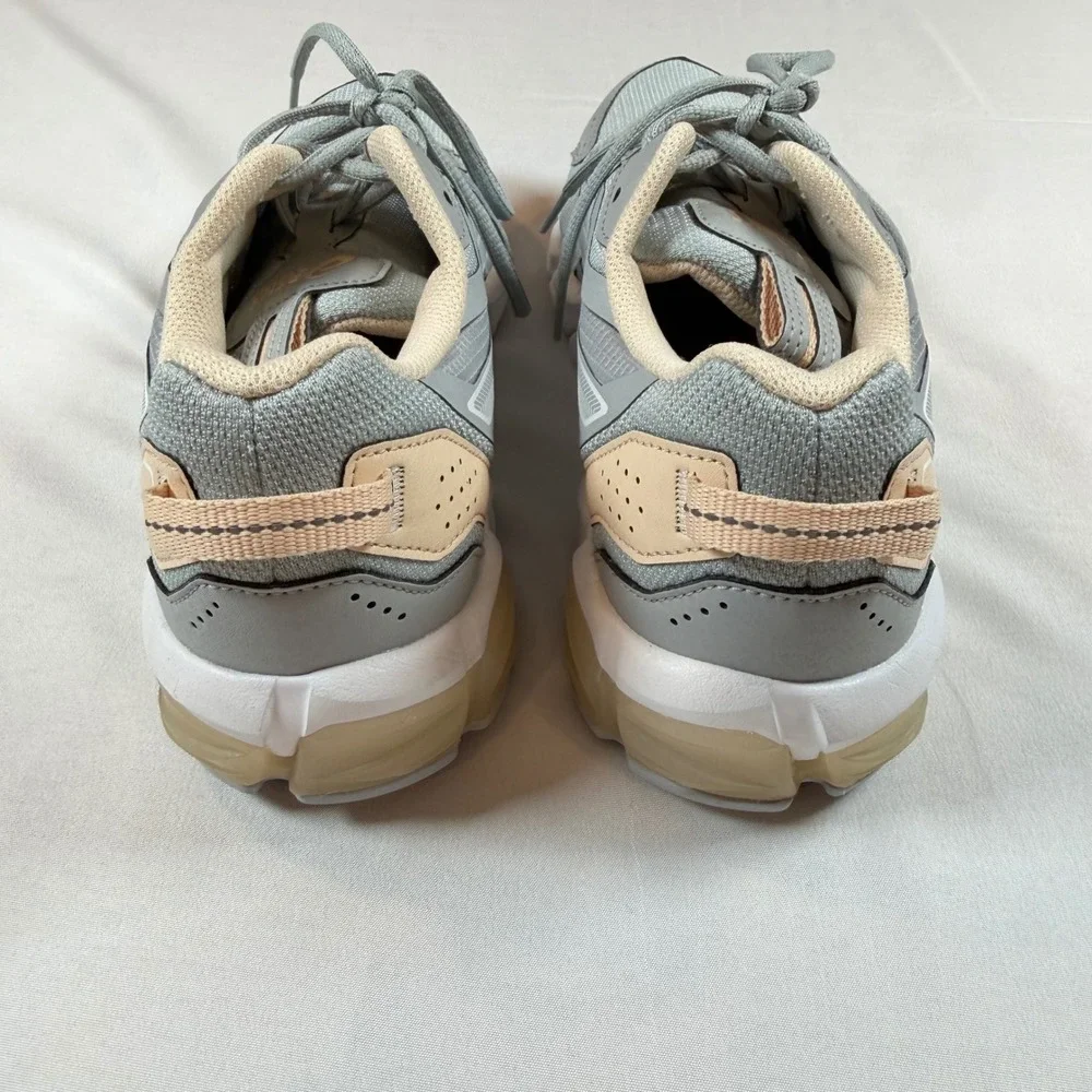 ASICS Gel-Quantum 90 3‎ Piedmont Grey White Beige Running Shoes 1202A040 Sz 9